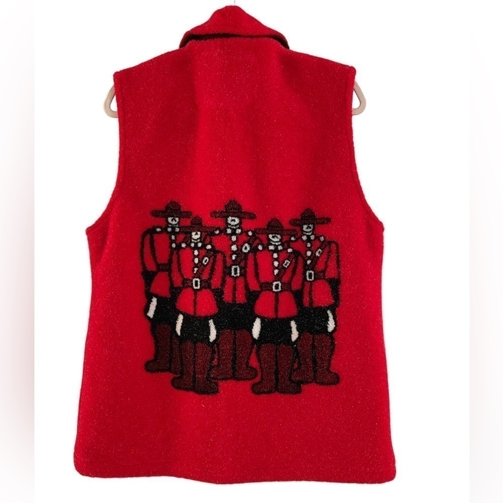 Marc Tetro Fleece Vest Canadian Mounties Vintage size S-M